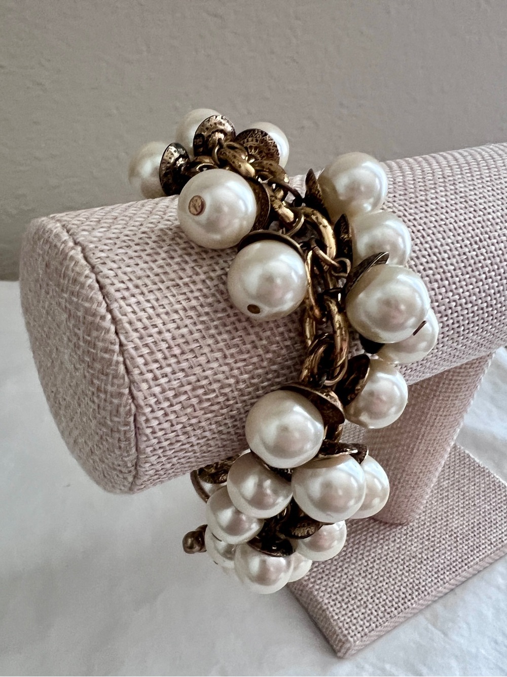 Vintage Honora Italy Bronze Pearl Cluster Dangle Charm Bracelet 8"